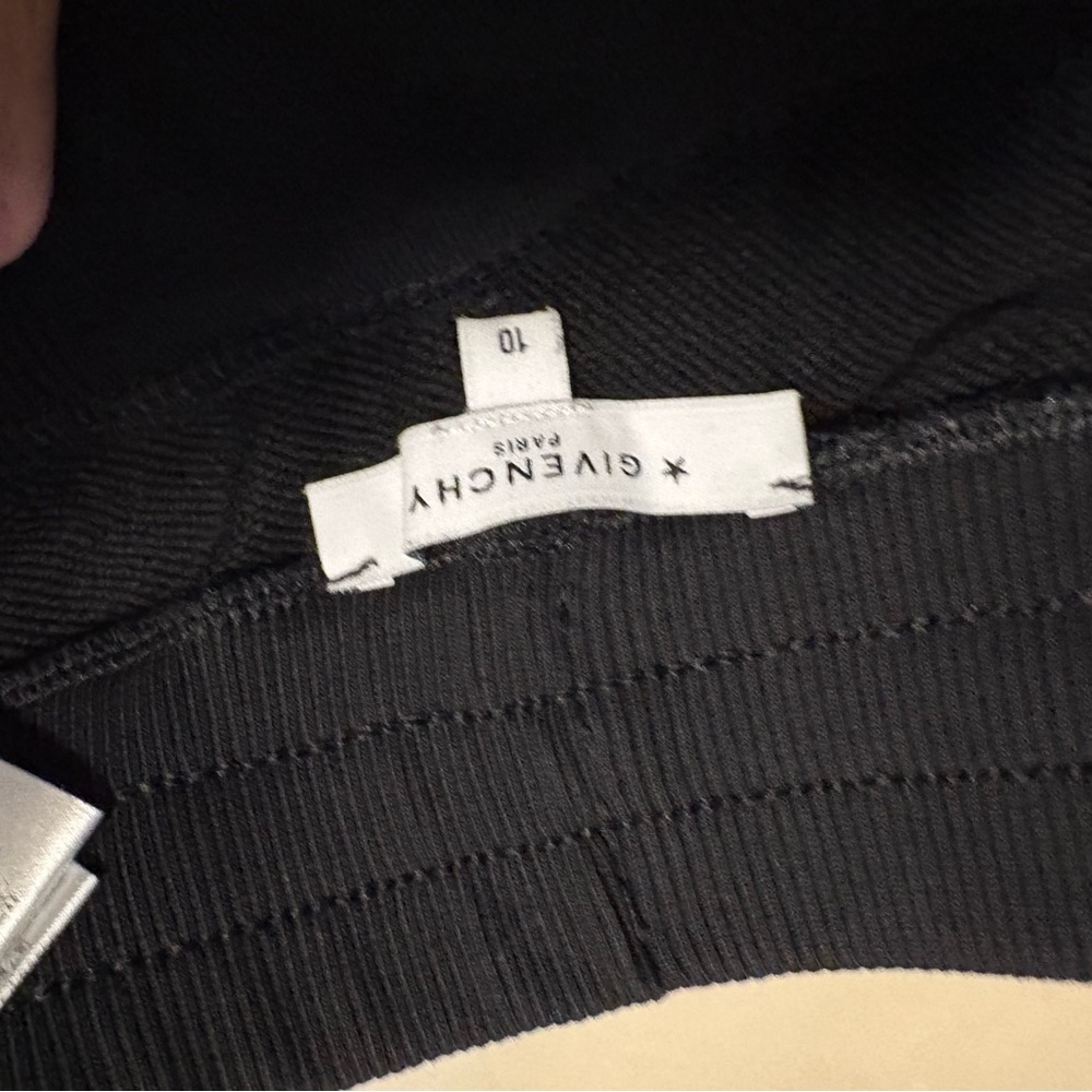 Givenchy Black Ribbed Garment - Picture 2 of 2